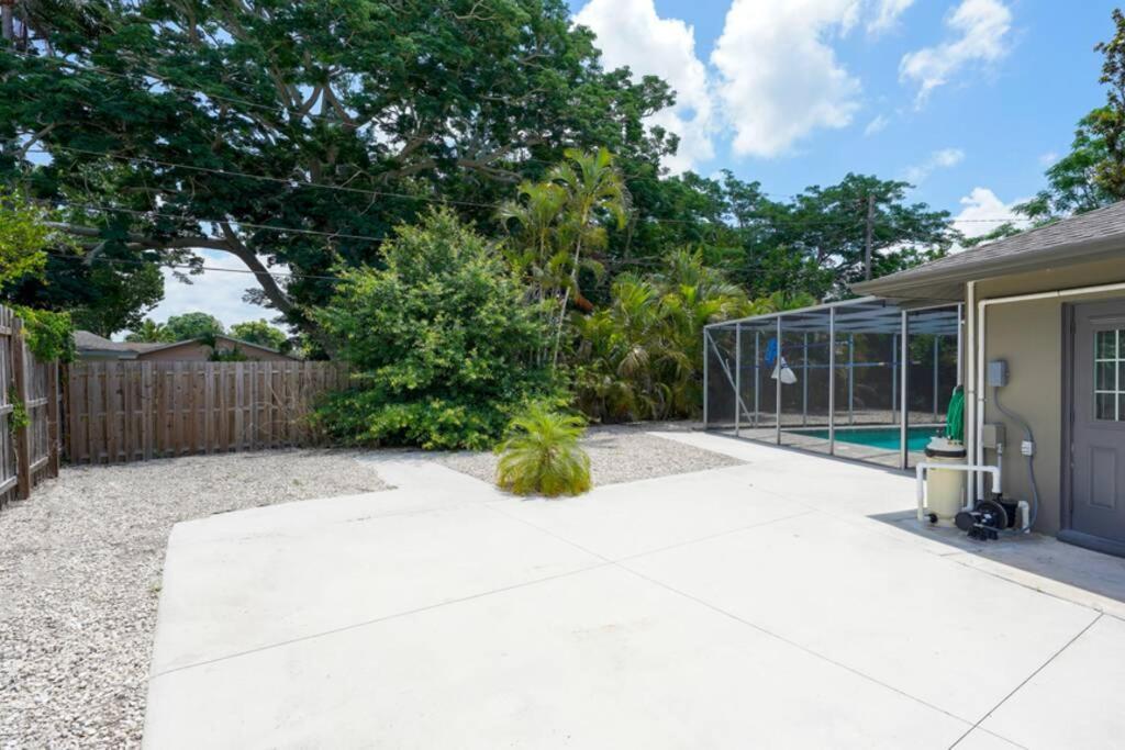 Heated Pool Home - Close To Beaches, Restaurants & More! Sarasota Exterior photo