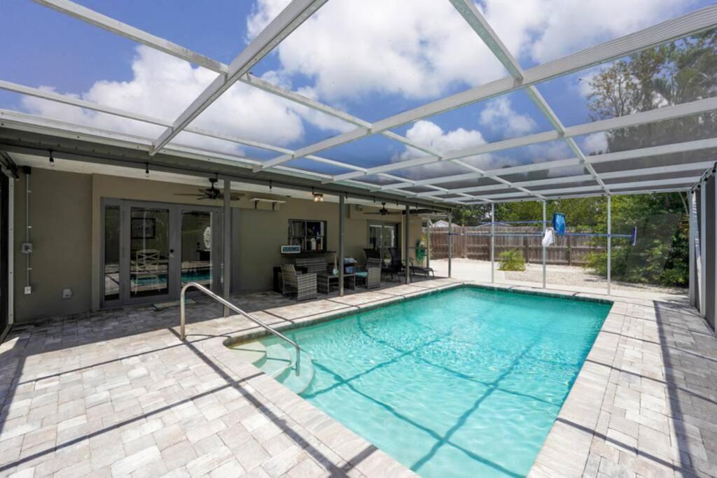 Heated Pool Home - Close To Beaches, Restaurants & More! Sarasota Exterior photo