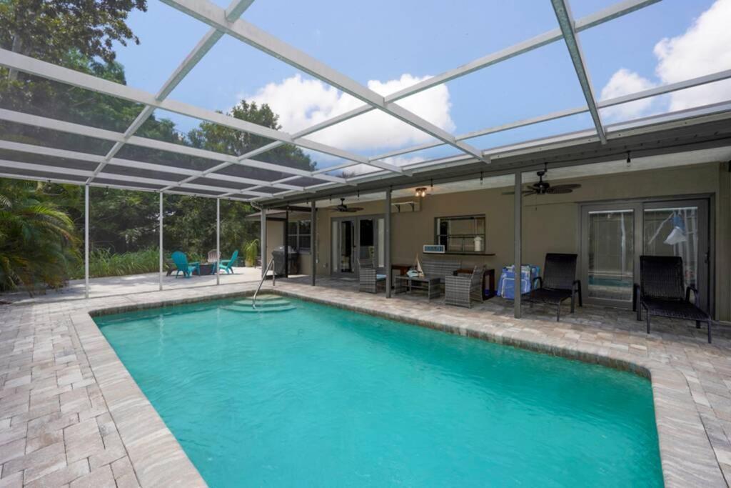 Heated Pool Home - Close To Beaches, Restaurants & More! Sarasota Exterior photo